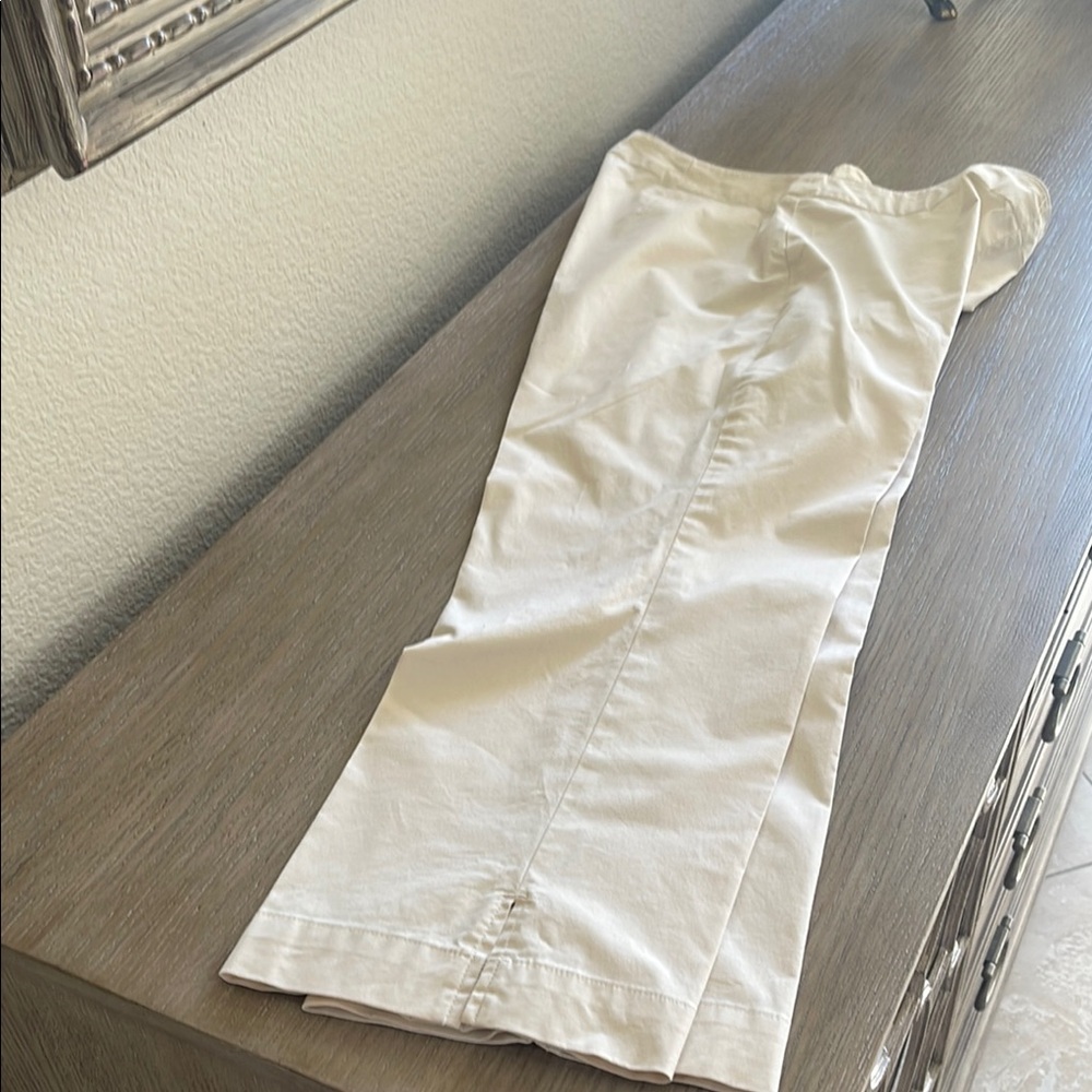 Gap Cream Color Pants Capri